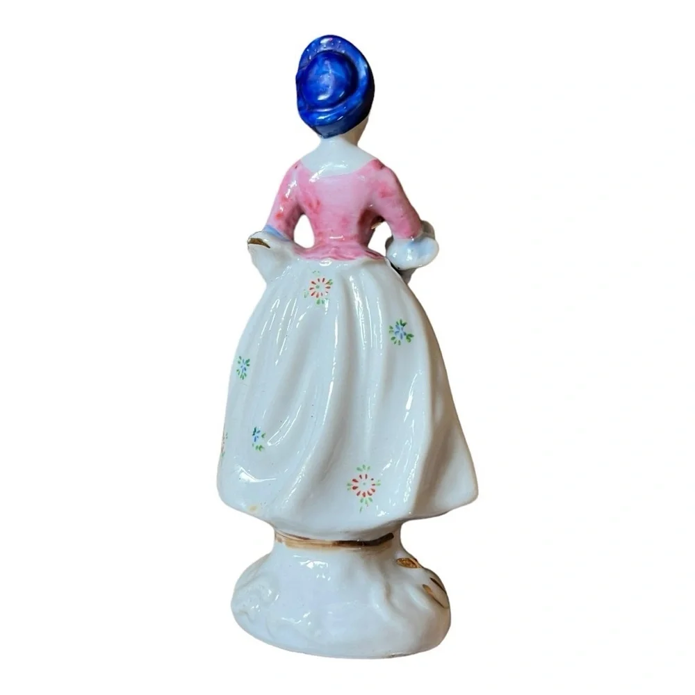 Vintage Victorian Lady Figurine Made‎ in Occupied Japan